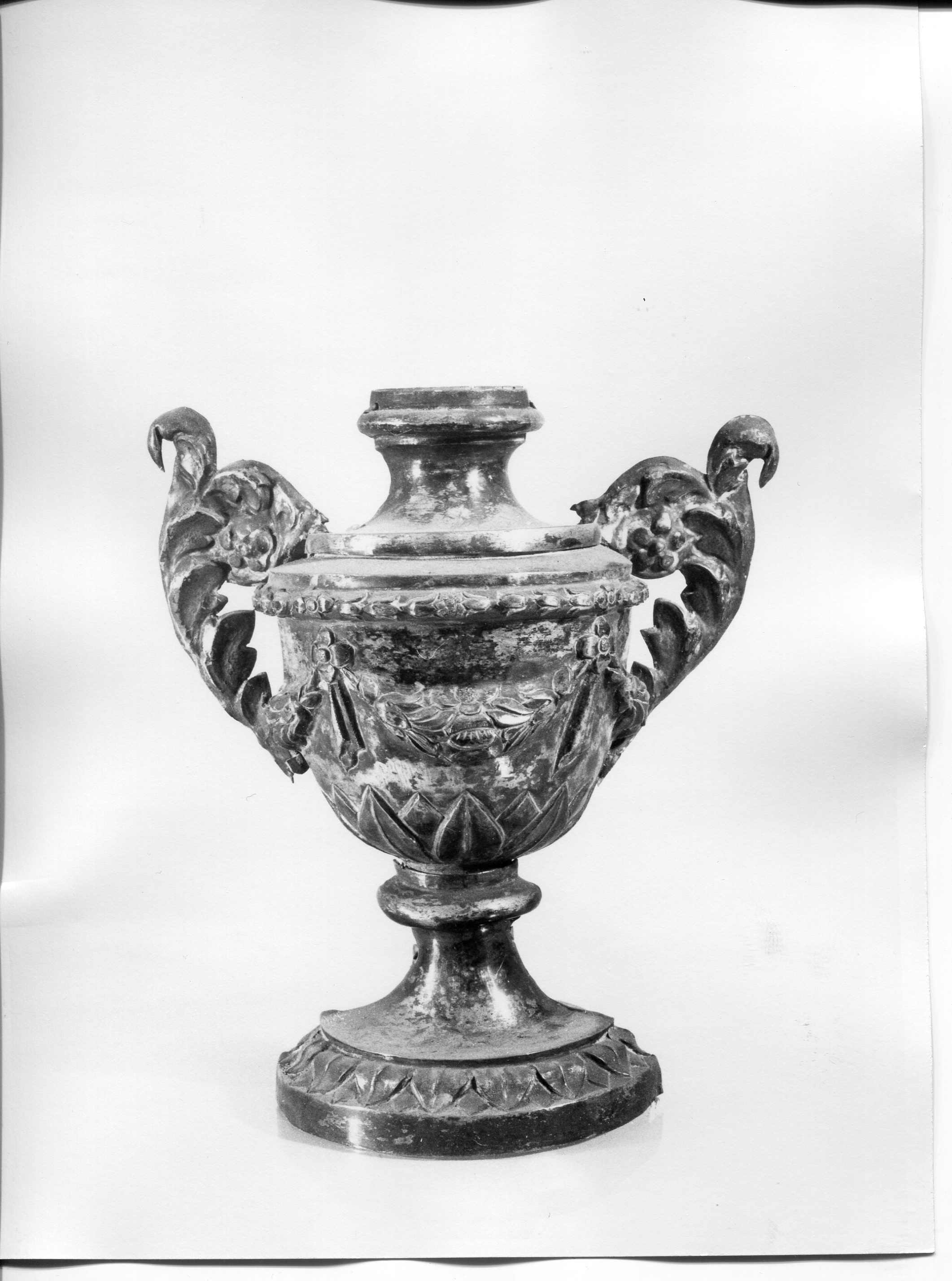 vaso d'altare, opera isolata - manifattura lombarda (inizio sec. XIX)