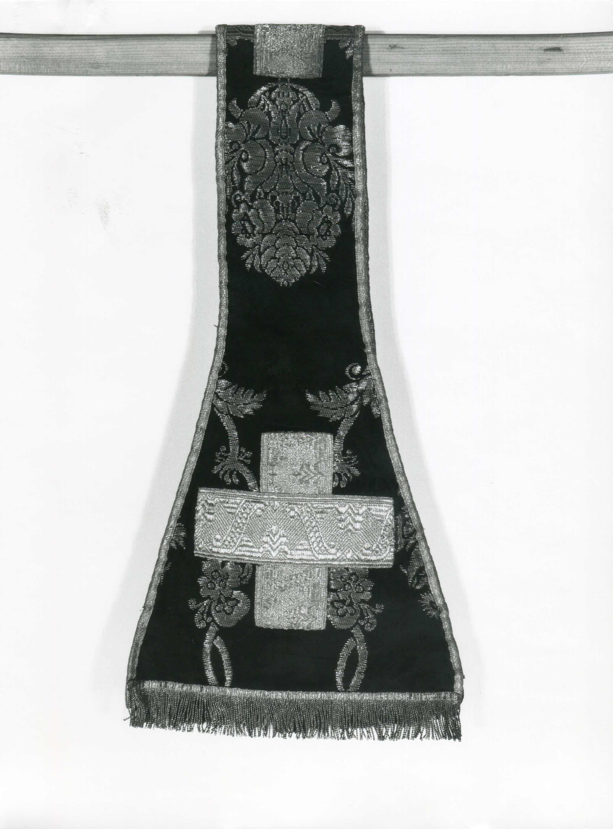 manipolo, opera isolata - manifattura lombarda (sec. XVIII)