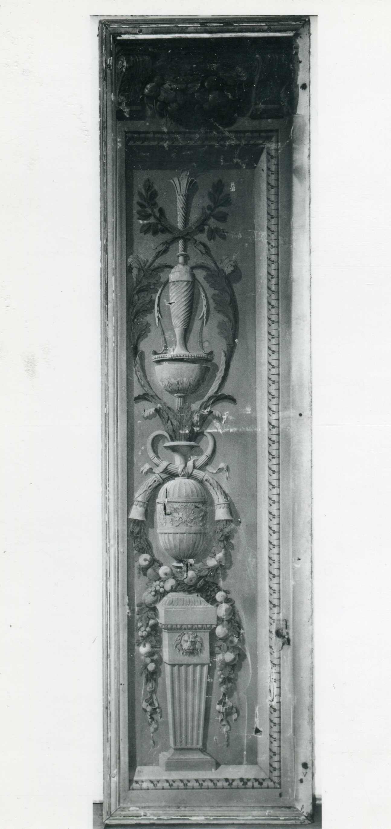 motivi decorativi a candelabra e vegetali (dipinto, elemento d'insieme) di Levati Giuseppe (sec. XVIII)