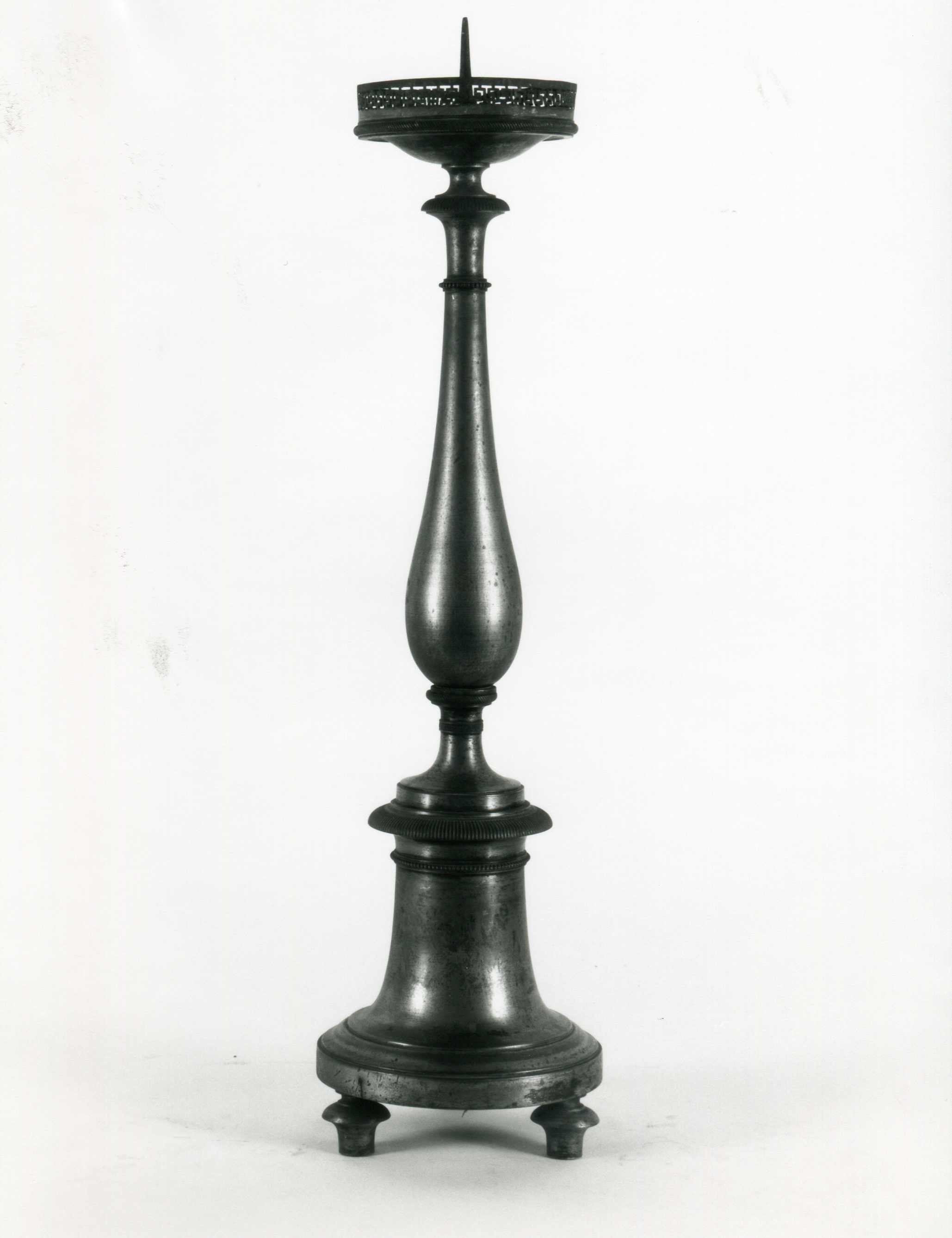 candeliere d'altare, serie - manifattura italiana (metà sec. XIX)