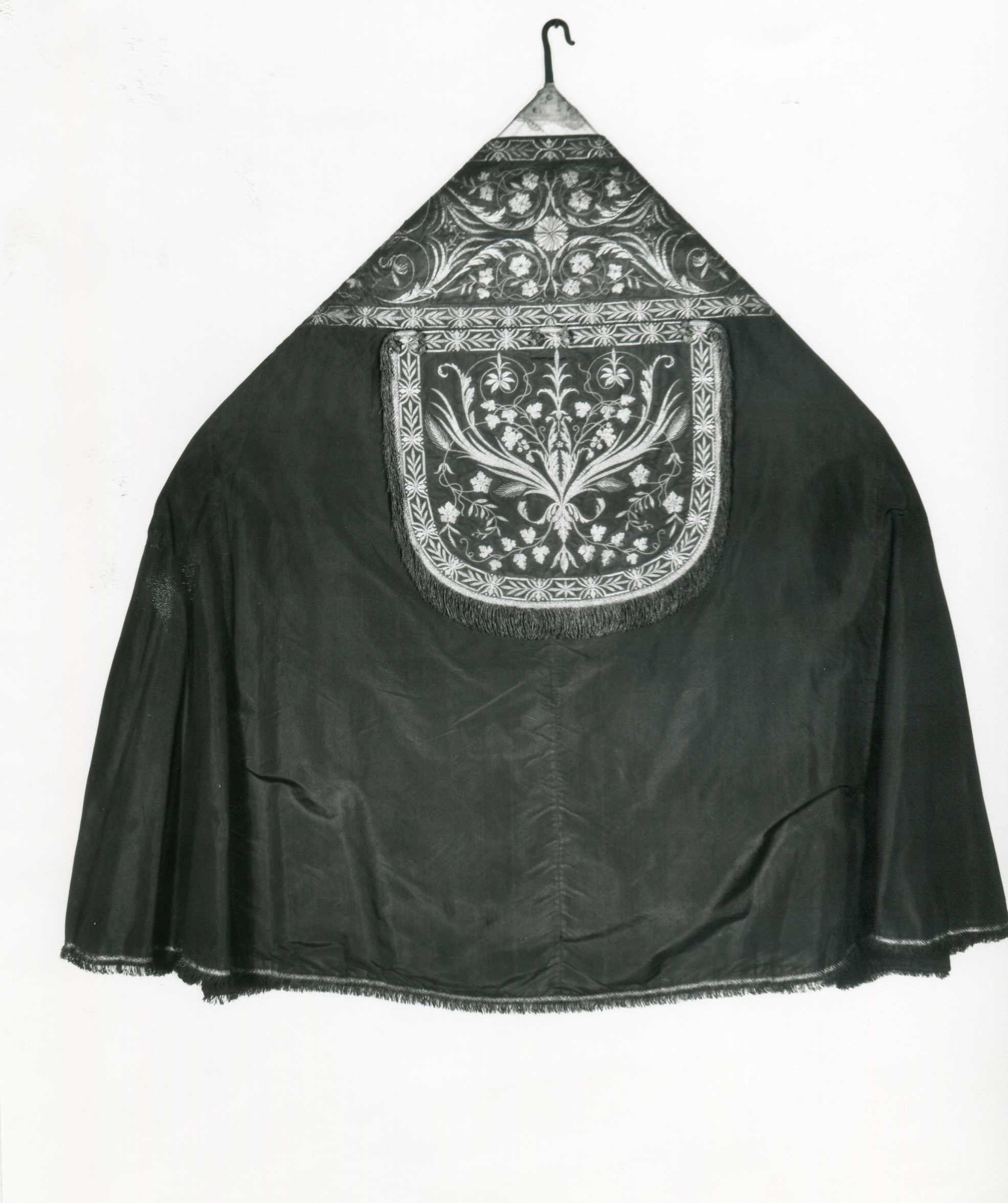 paramento liturgico in terzo, insieme - manifattura italiana (sec. XIX)