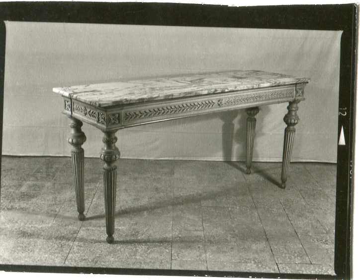 console - rettangolare, opera isolata - ambito lombardo (ultimo quarto sec. XVIII)