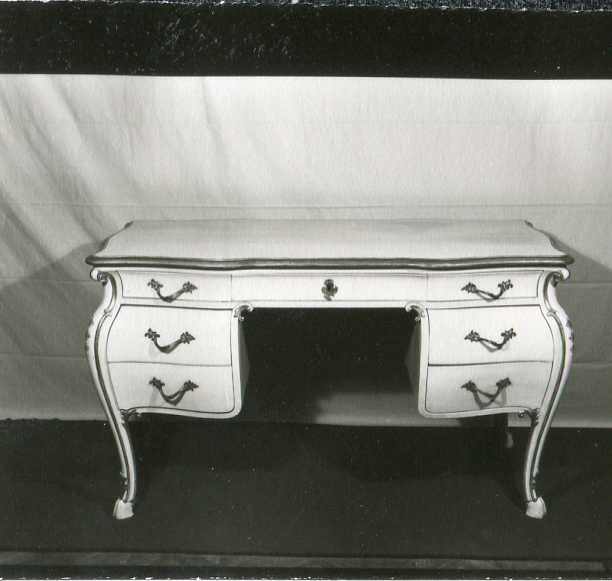 toilette, opera isolata - ambito lombardo (primo quarto sec. XX)