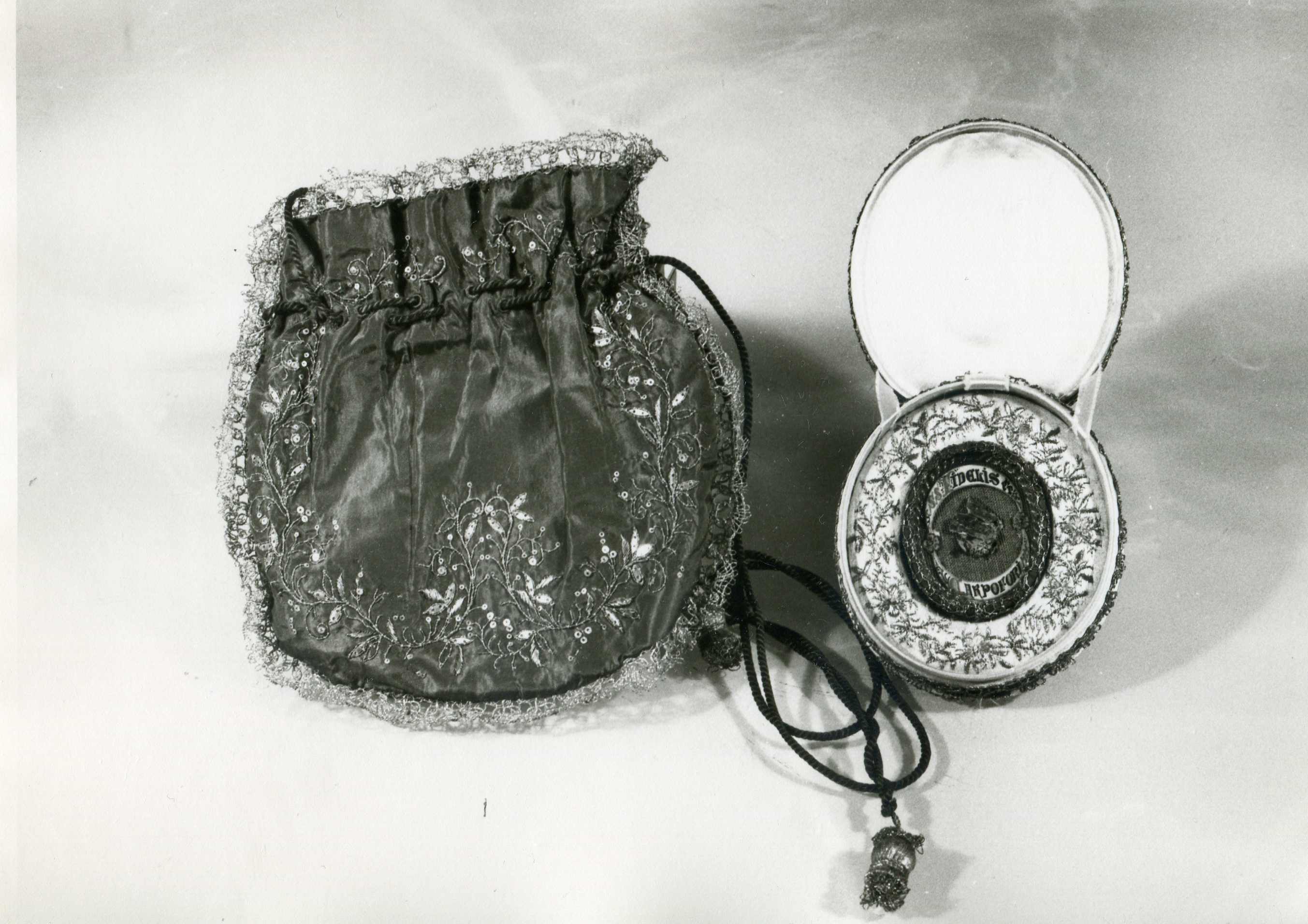 reliquiario a capsula, opera isolata - manifattura lombarda (ultimo quarto sec. XIX)