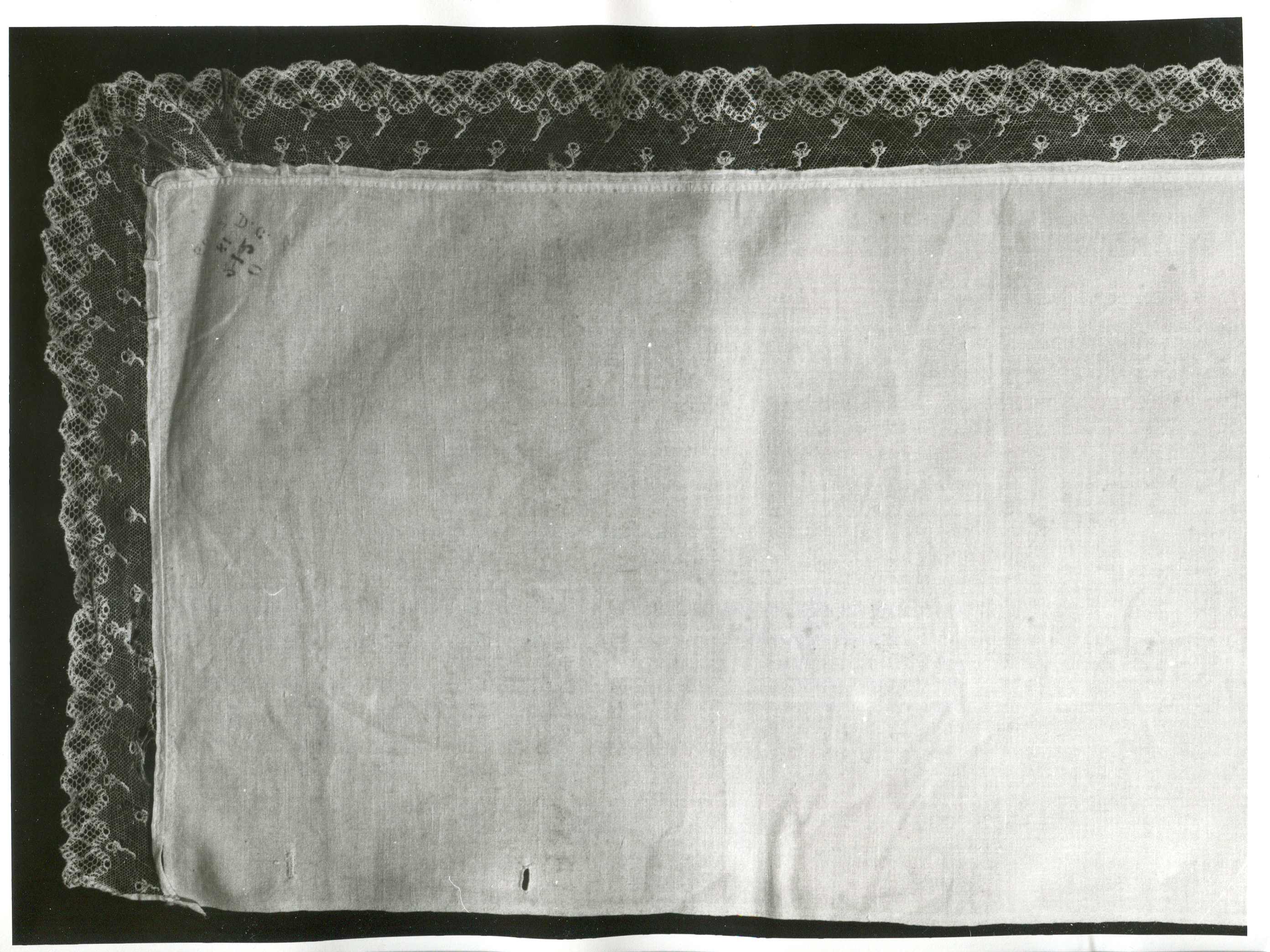 tovaglia, opera isolata - manifattura lombarda (seconda metà sec. XIX)