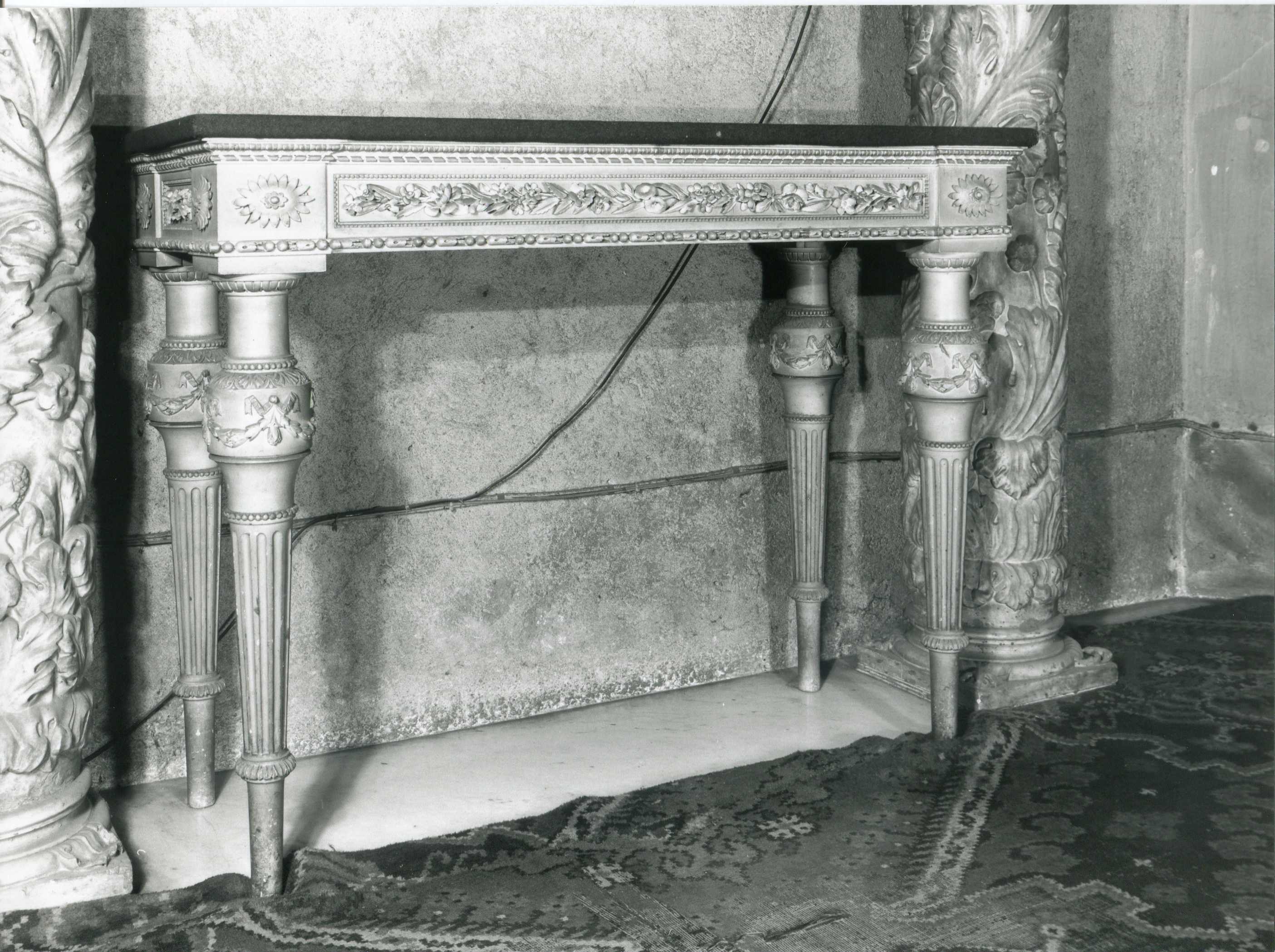 consolle, opera isolata - ambito lombardo (ultimo quarto sec. XVIII)