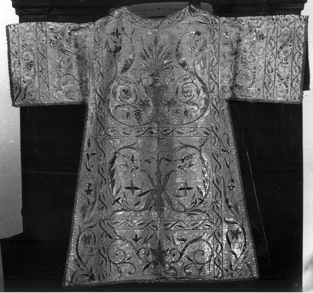 paramento liturgico, serie - manifattura Italia meridionale (sec. XIX)