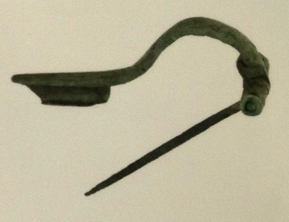 Fibula, Ettlinger tipo 54 - produzione romana (Sec II - inizi III d.C)