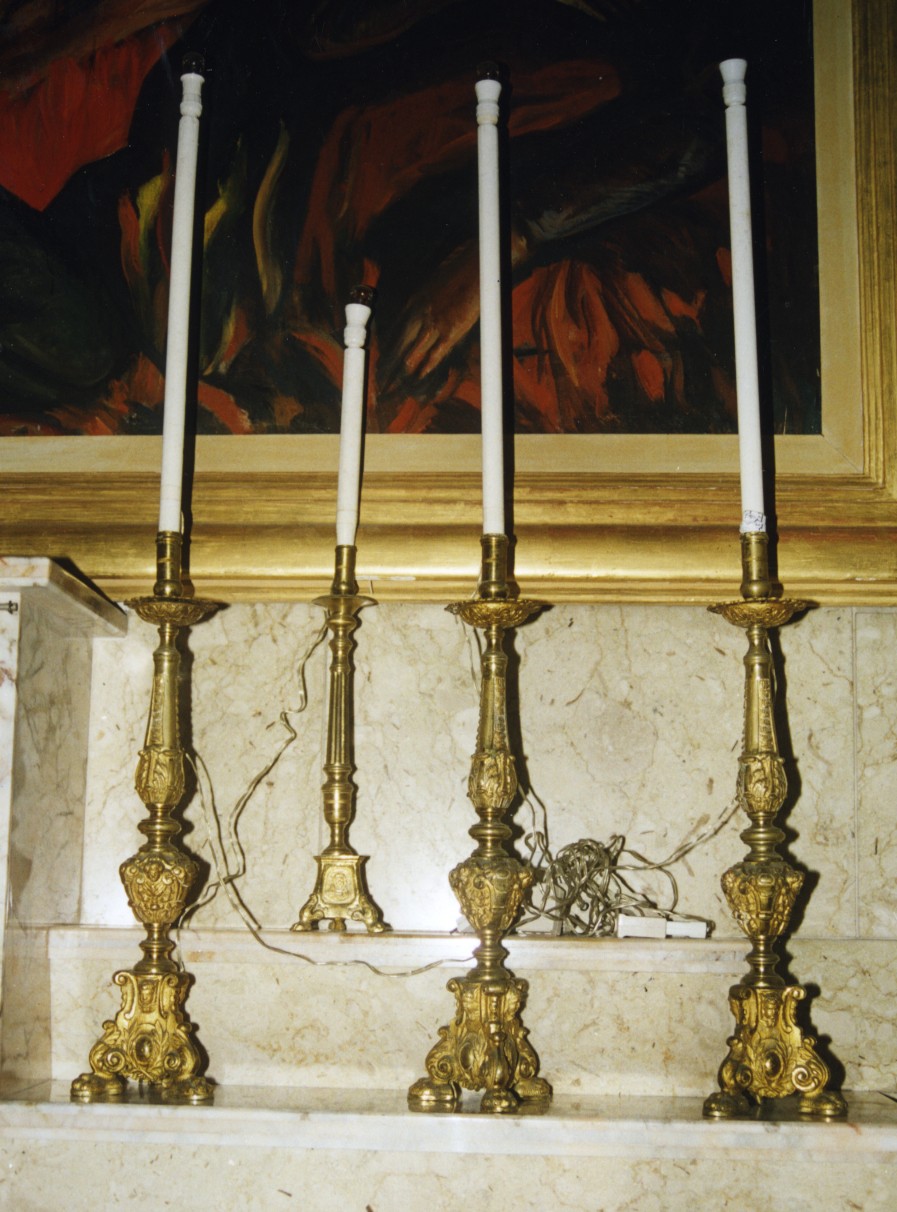 Candelabro, serie