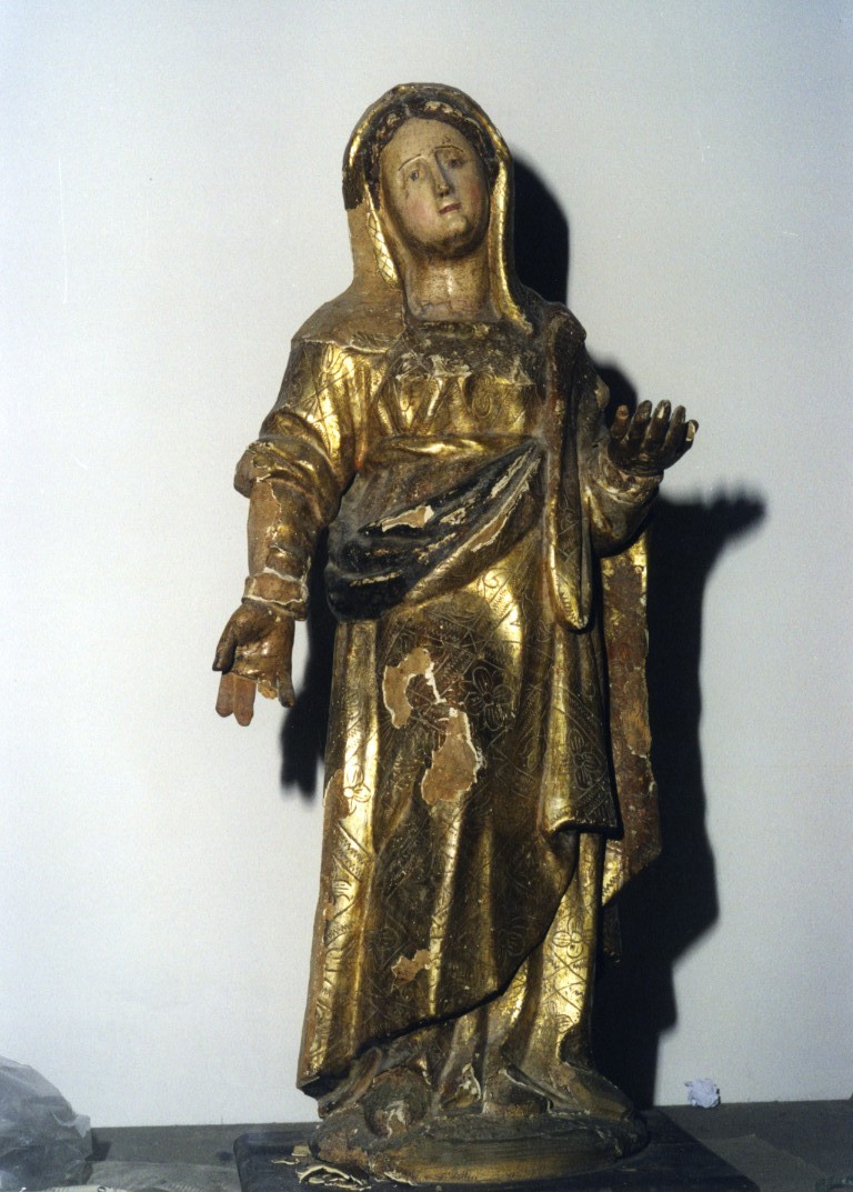 Madonna della rosa (statua)