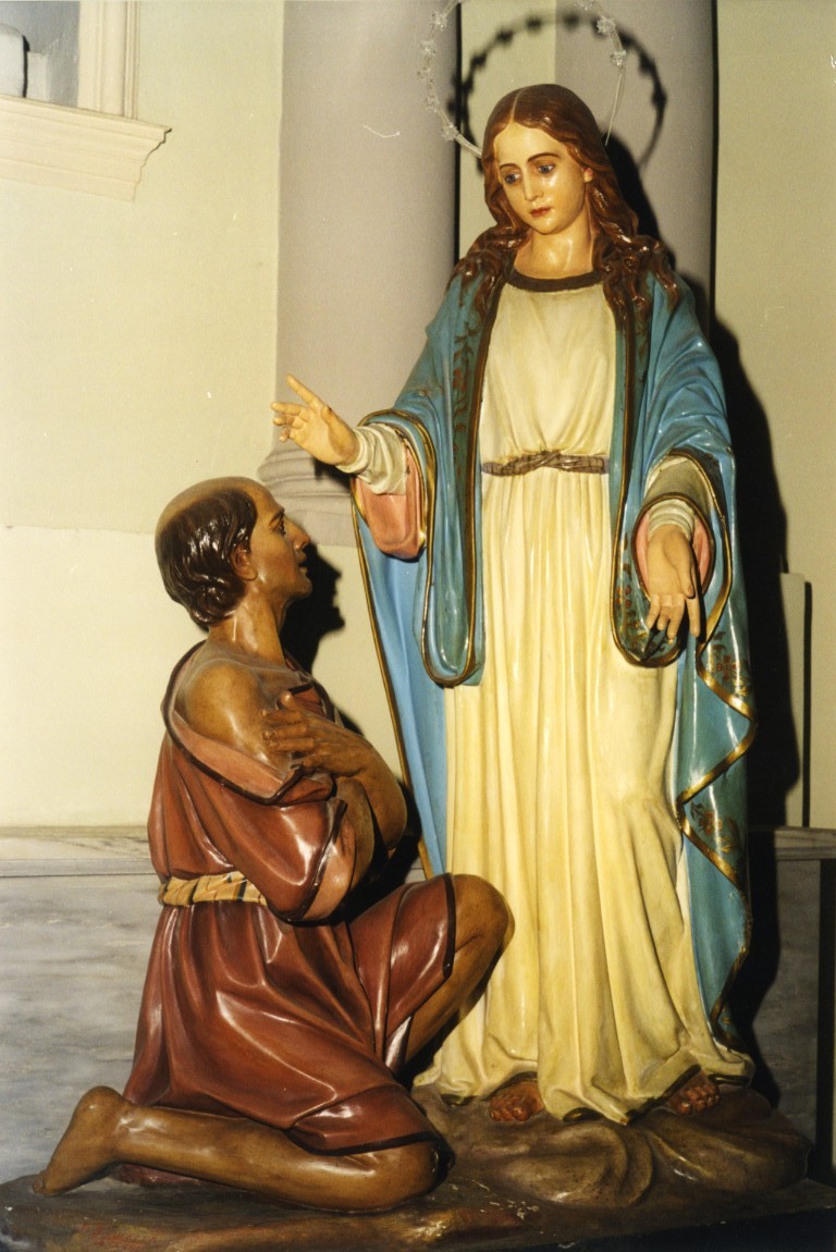 Madonna immacolata con penitente (gruppo scultoreo)