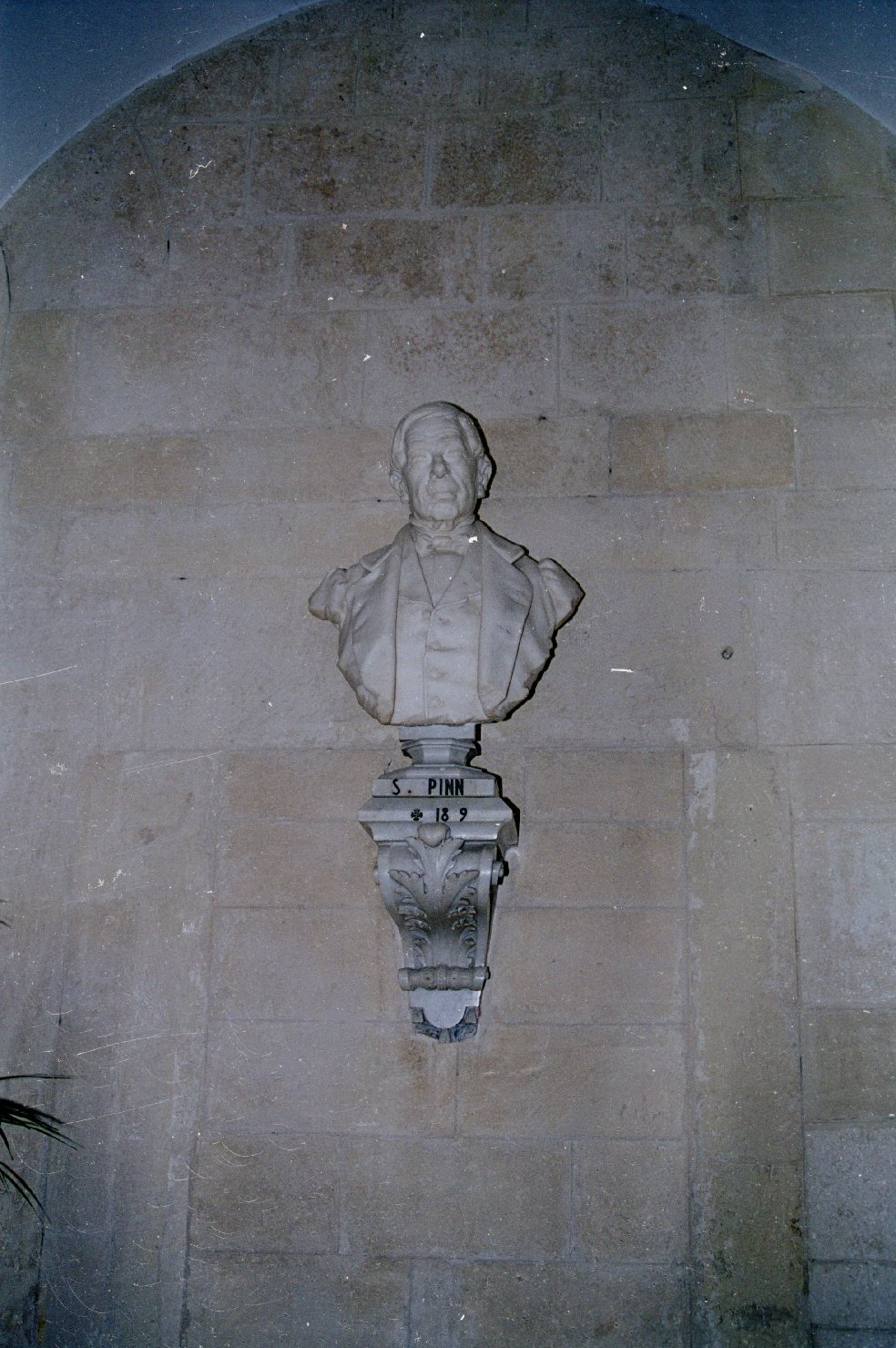 Ritratto di s. pinna (busto)