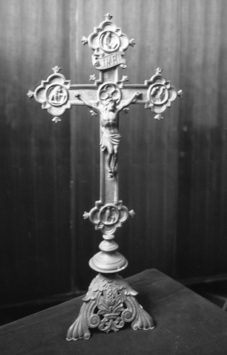 Croce d'altare