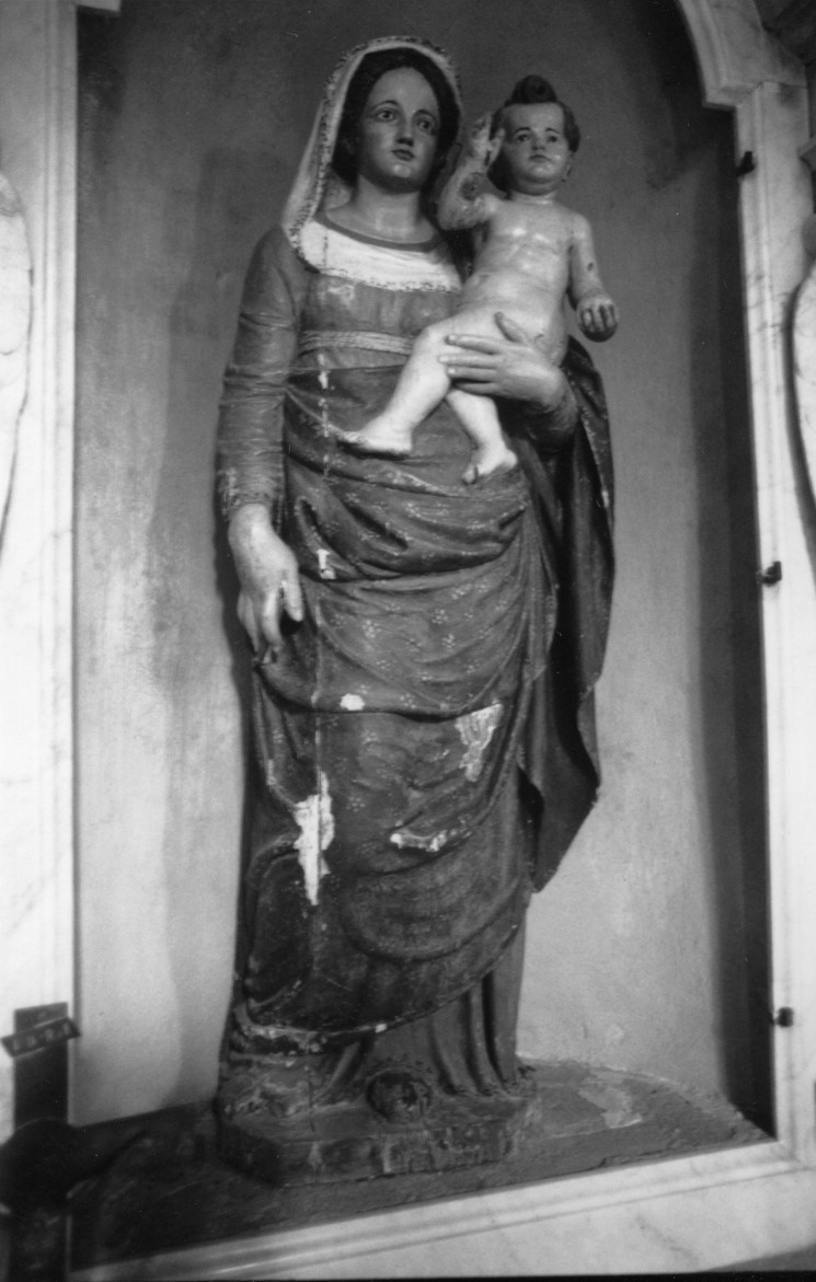 Madonna degli angeli, madonna con bambino (statua)