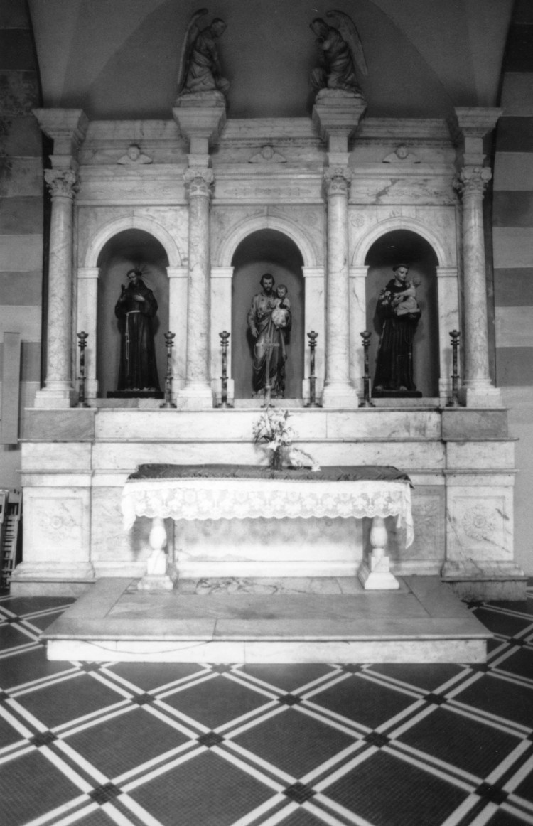 Altare
