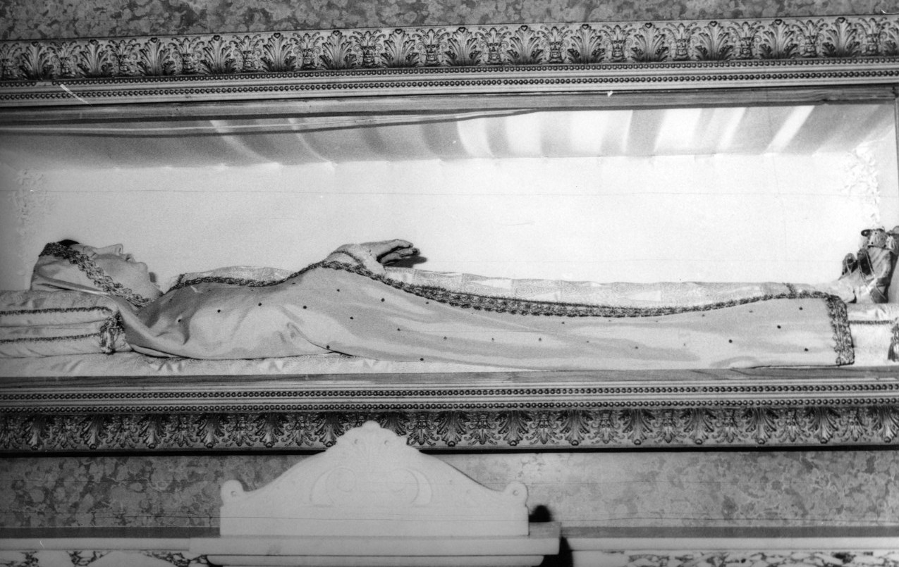 Madonna assunta (manichino)