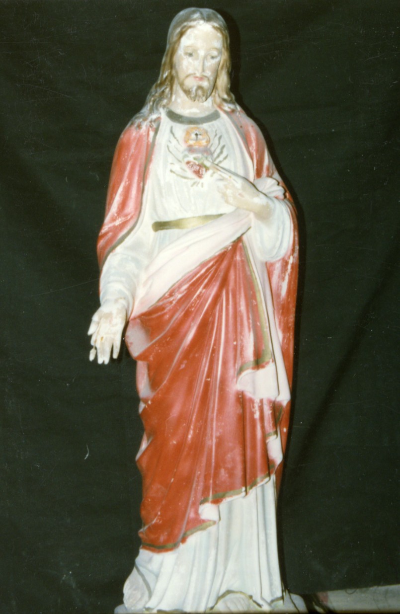 Sacro cuore di gesù (statua)