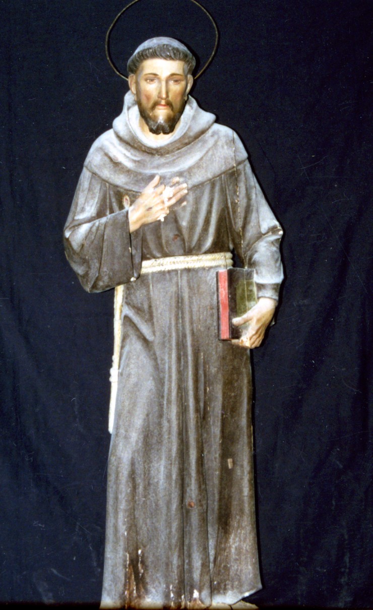 San francesco d'assisi (statua)