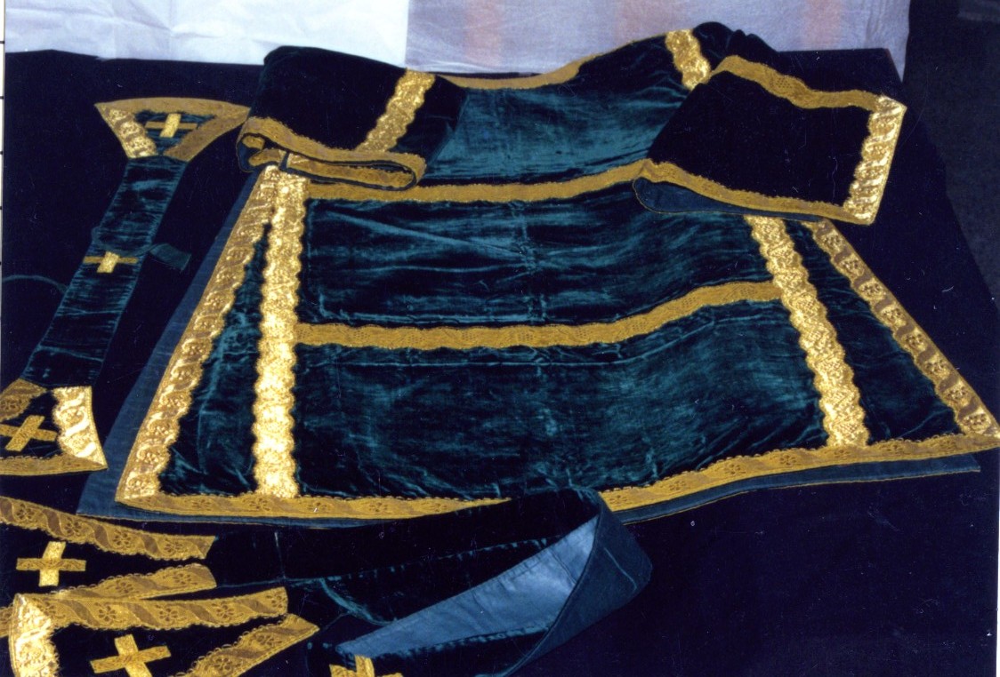 Paramento liturgico, insieme