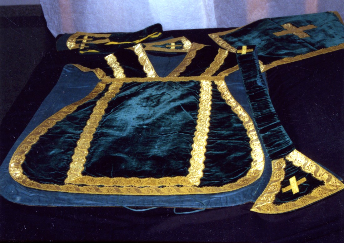 Paramento liturgico, insieme