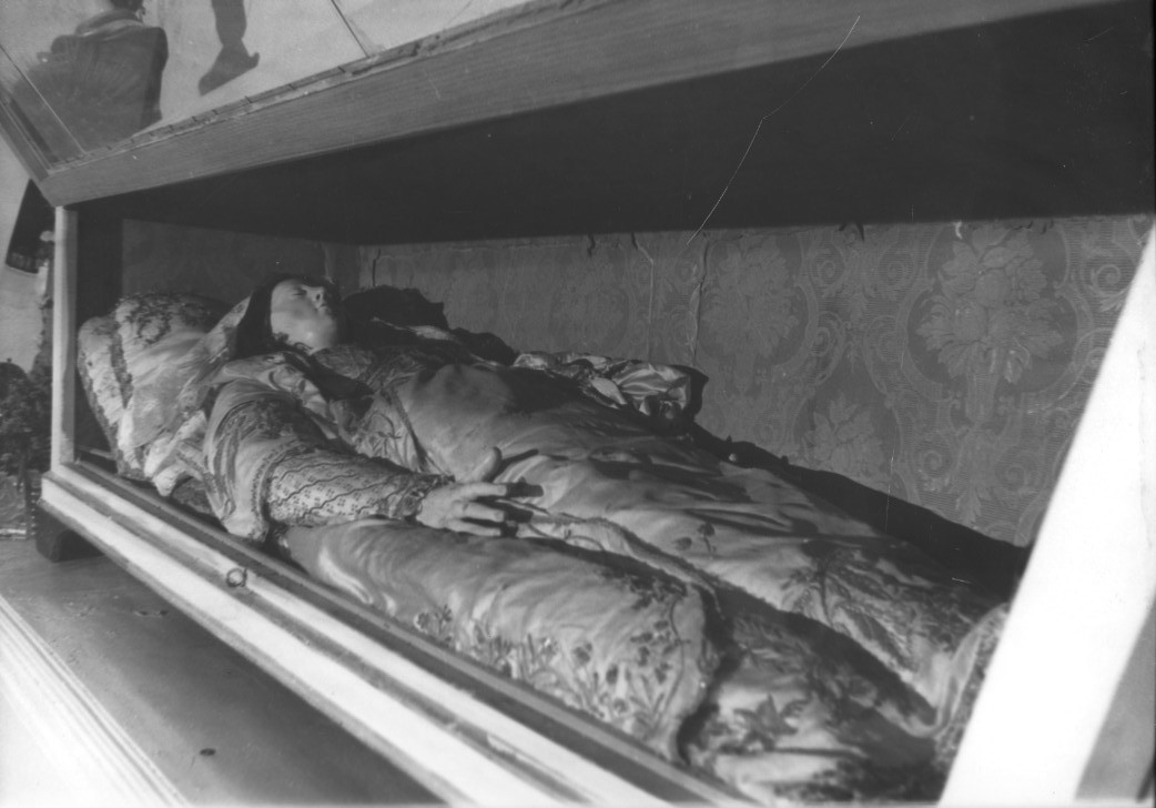 Madonna assunta (manichino)