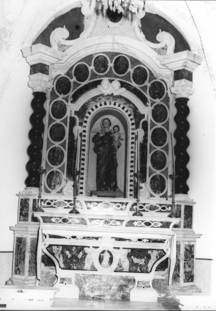 Altare