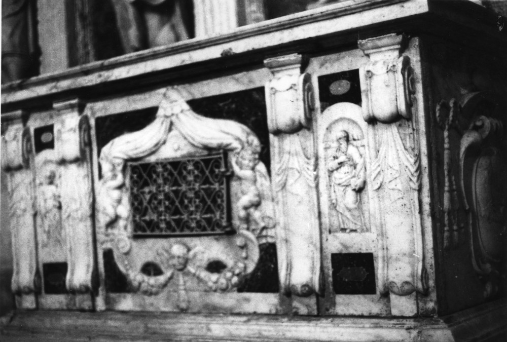 Altare