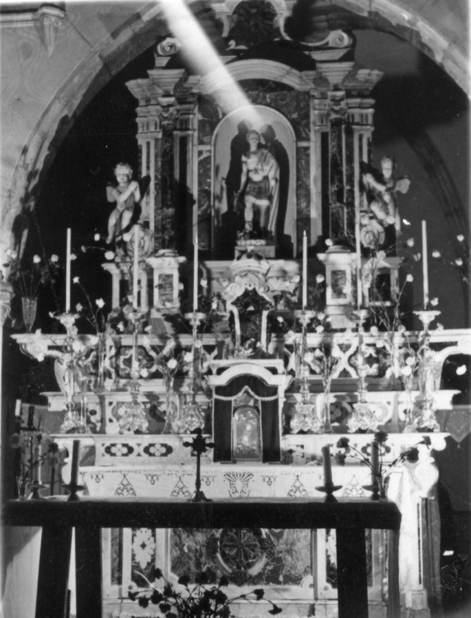 Altare