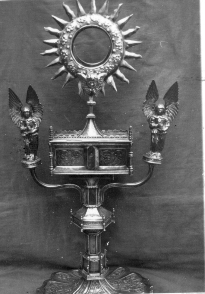Ostensorio architettonico