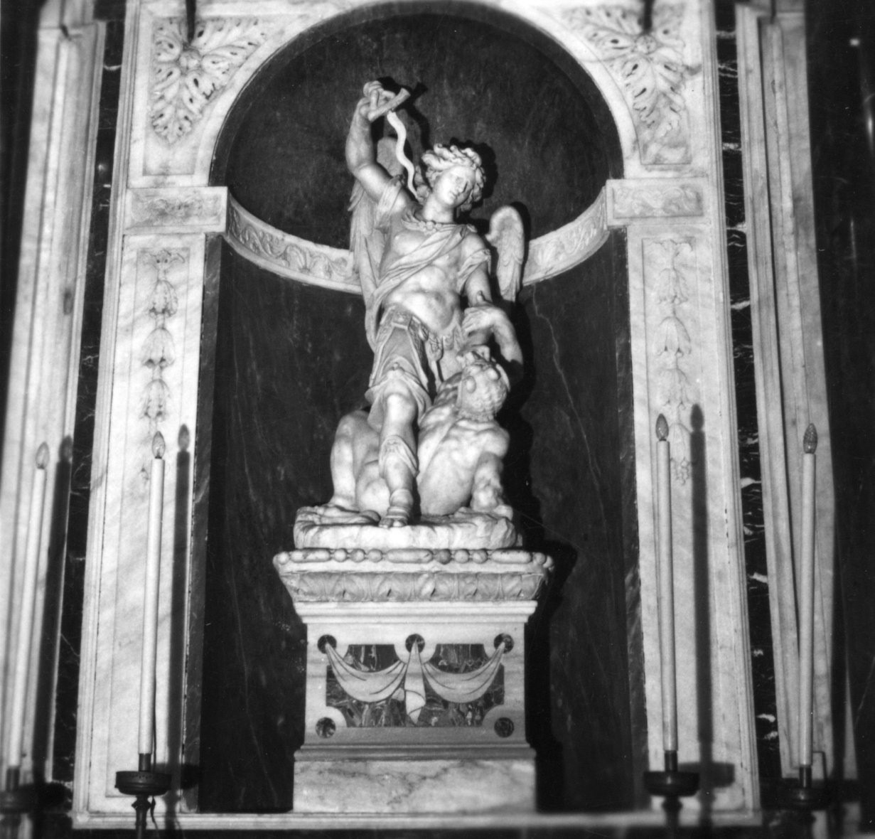 San michele arcangelo (scultura)