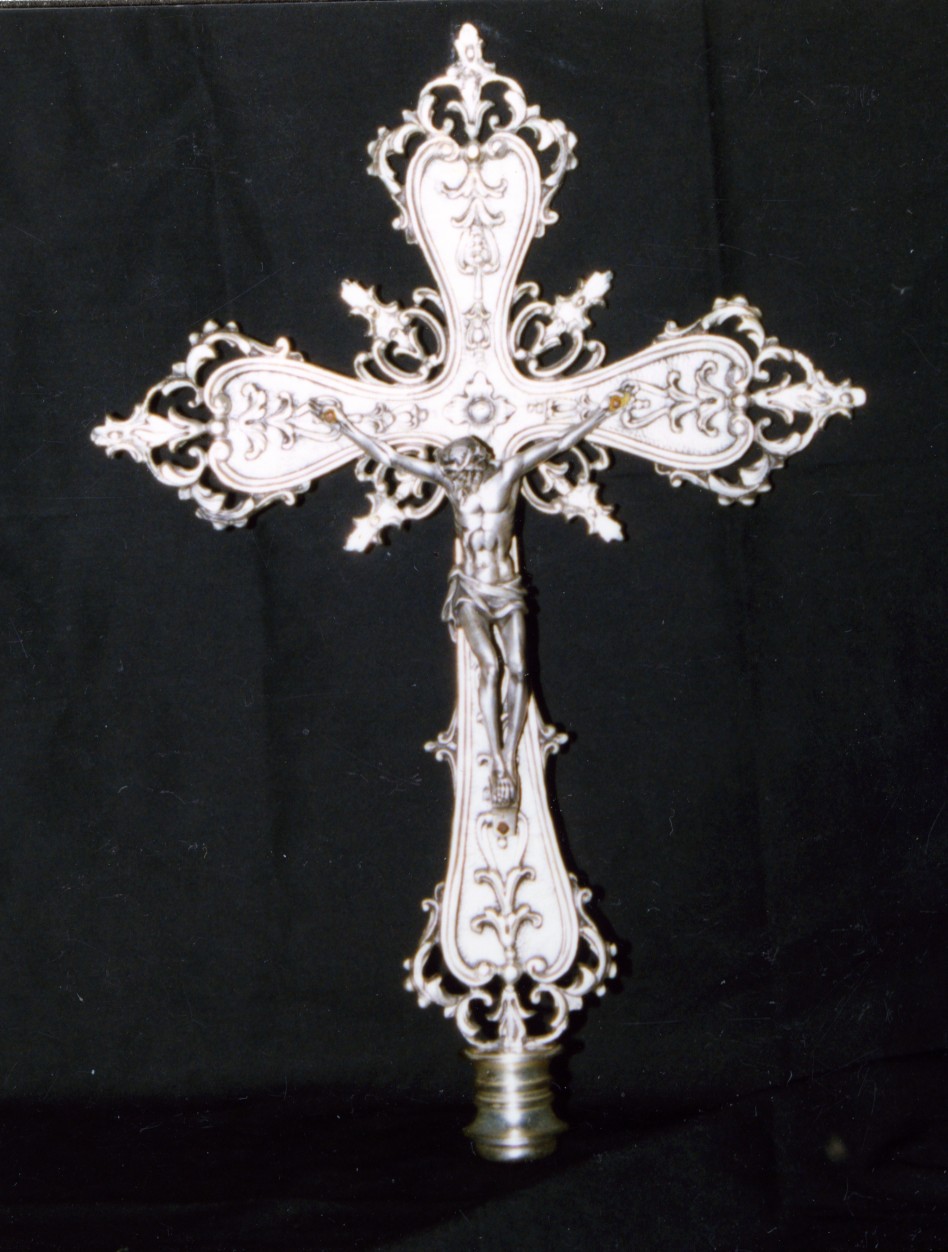 Croce processionale