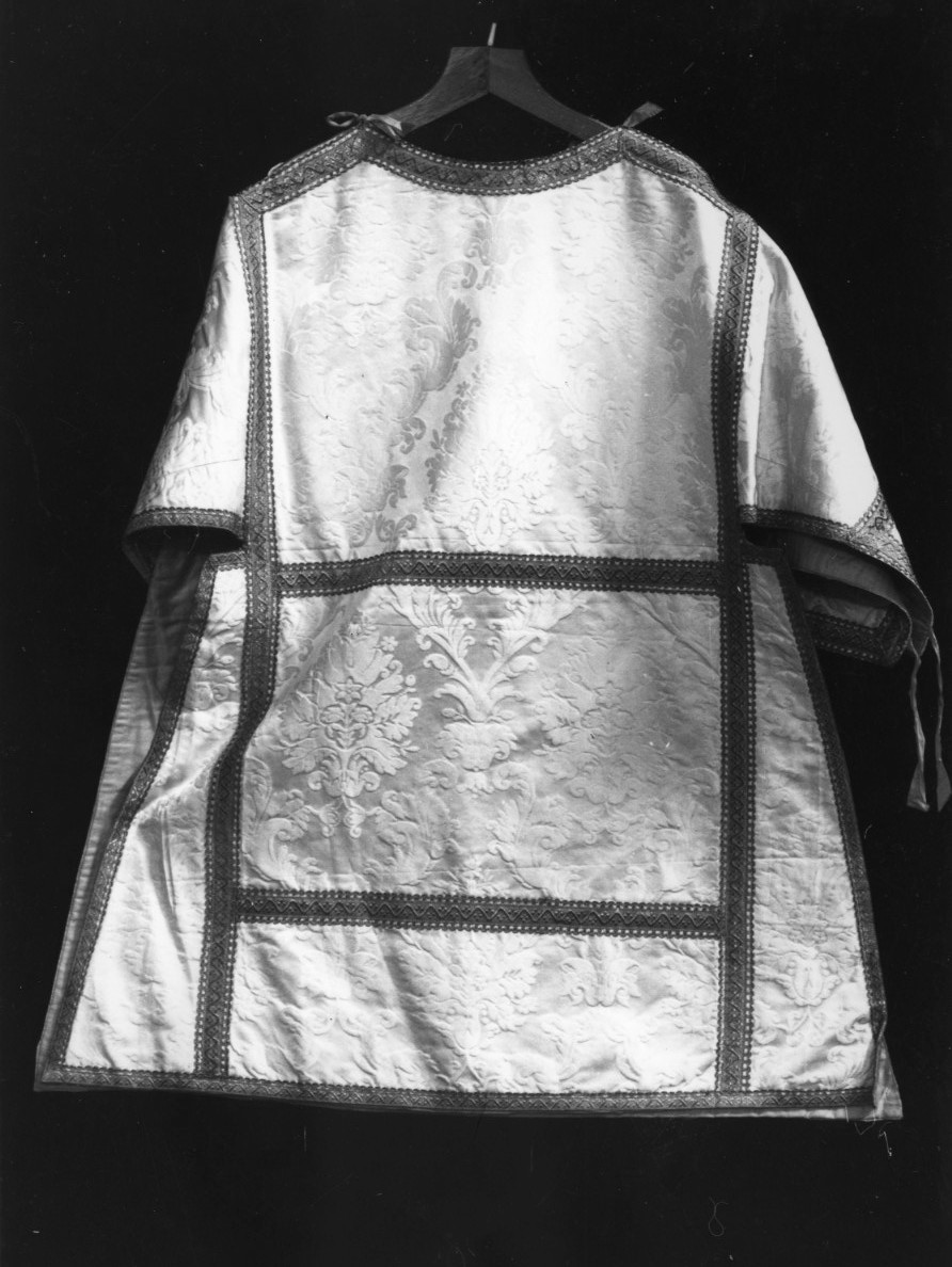 Paramento liturgico, serie