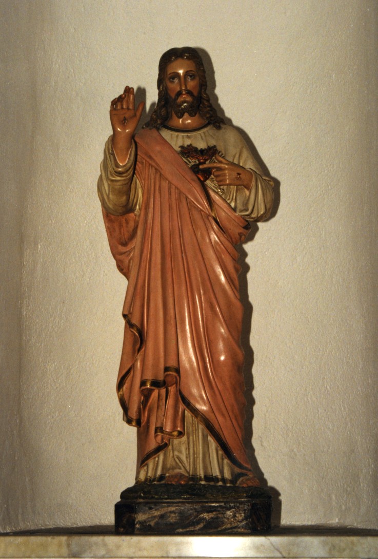 Sacro cuore di gesù (statua)