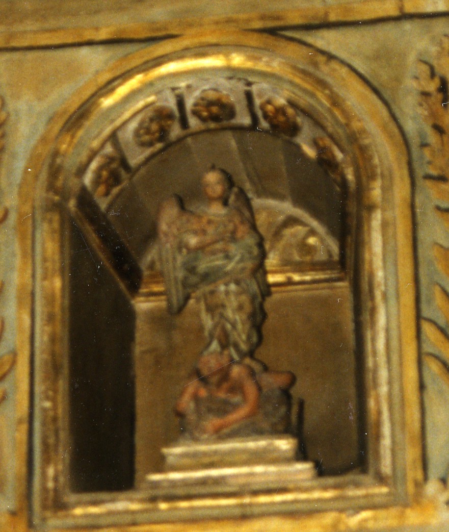 San michele arcangelo (statua)