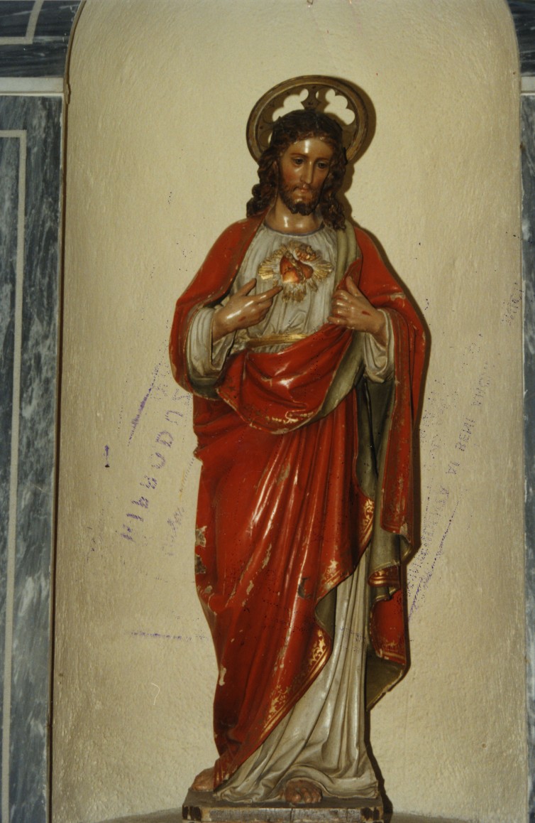 Sacro cuore di gesù (statua)