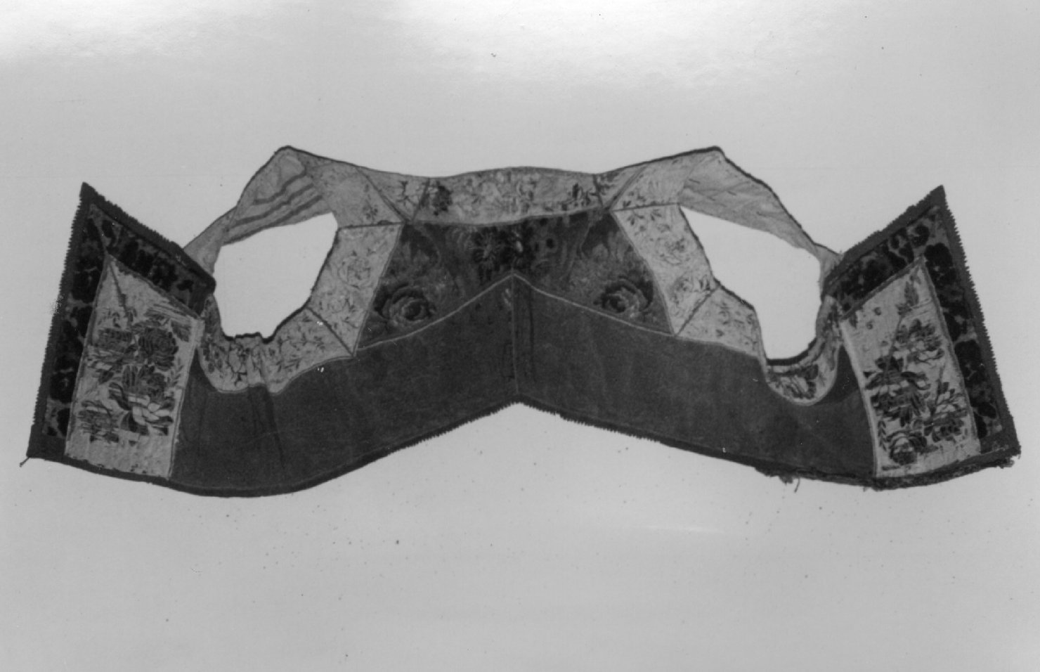 Corsetto, costume femminile