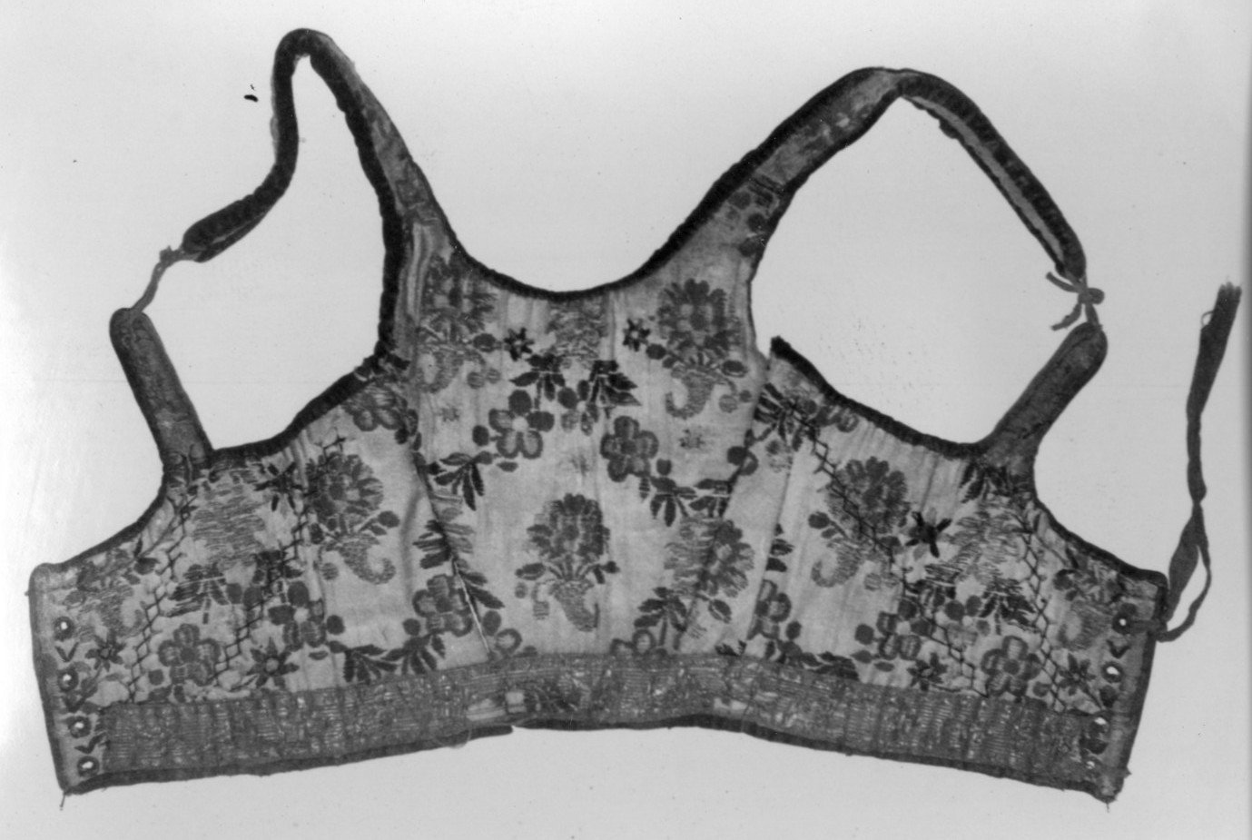 Corsetto, costume femminile