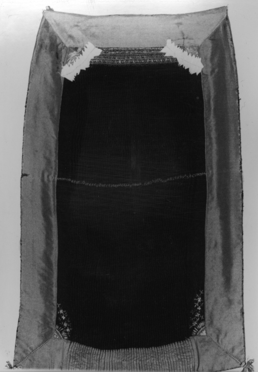 Grembiule, costume femminile