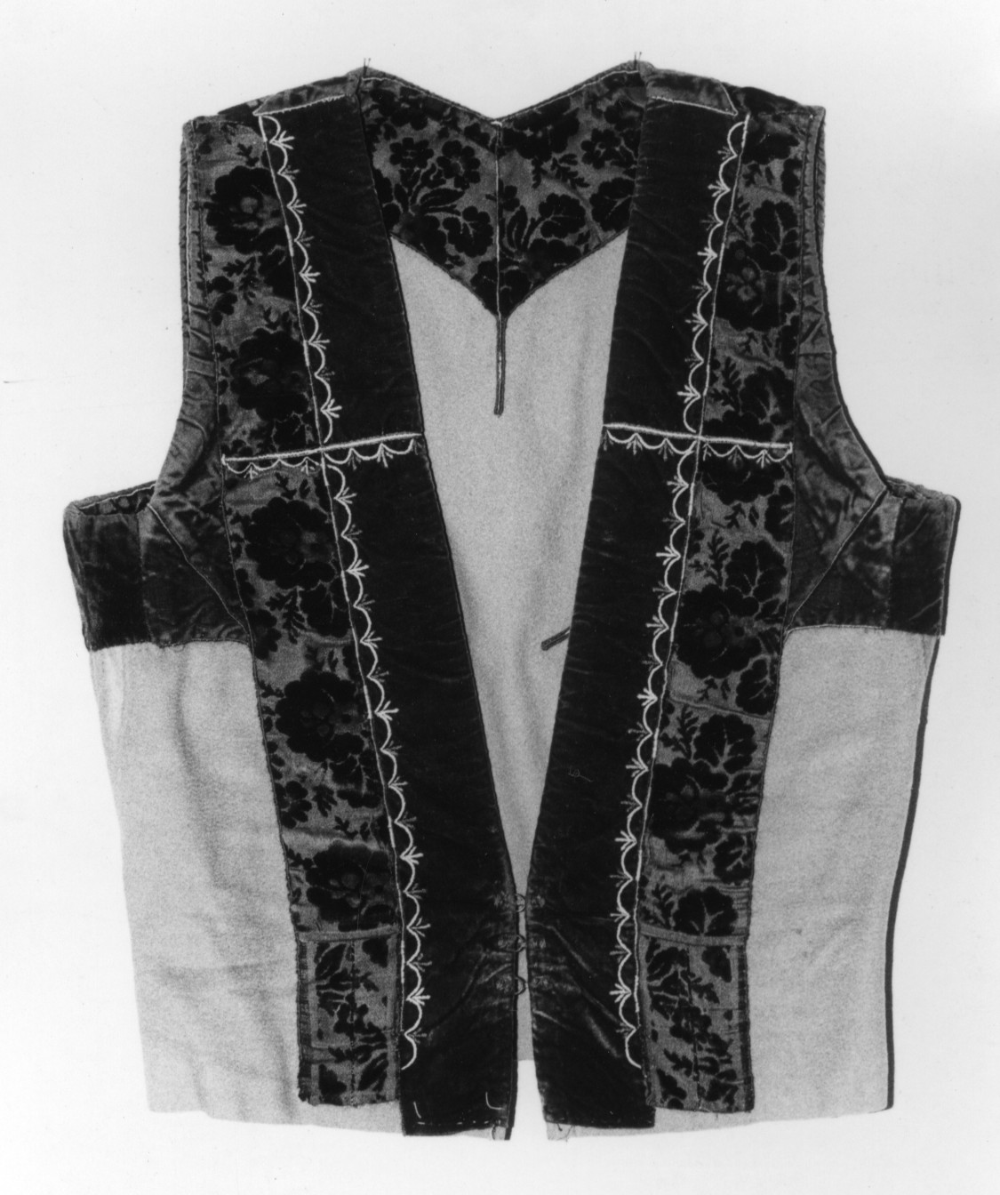 Corsetto, costume femminile