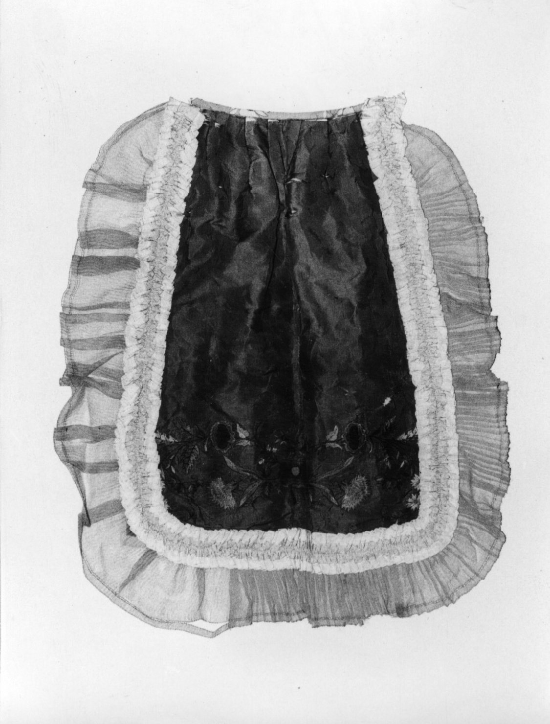 Grembiule, costume femminile