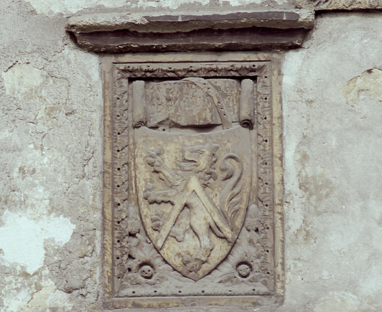 stemma gentilizio (rilievo) - produzione toscana (sec. XIV)