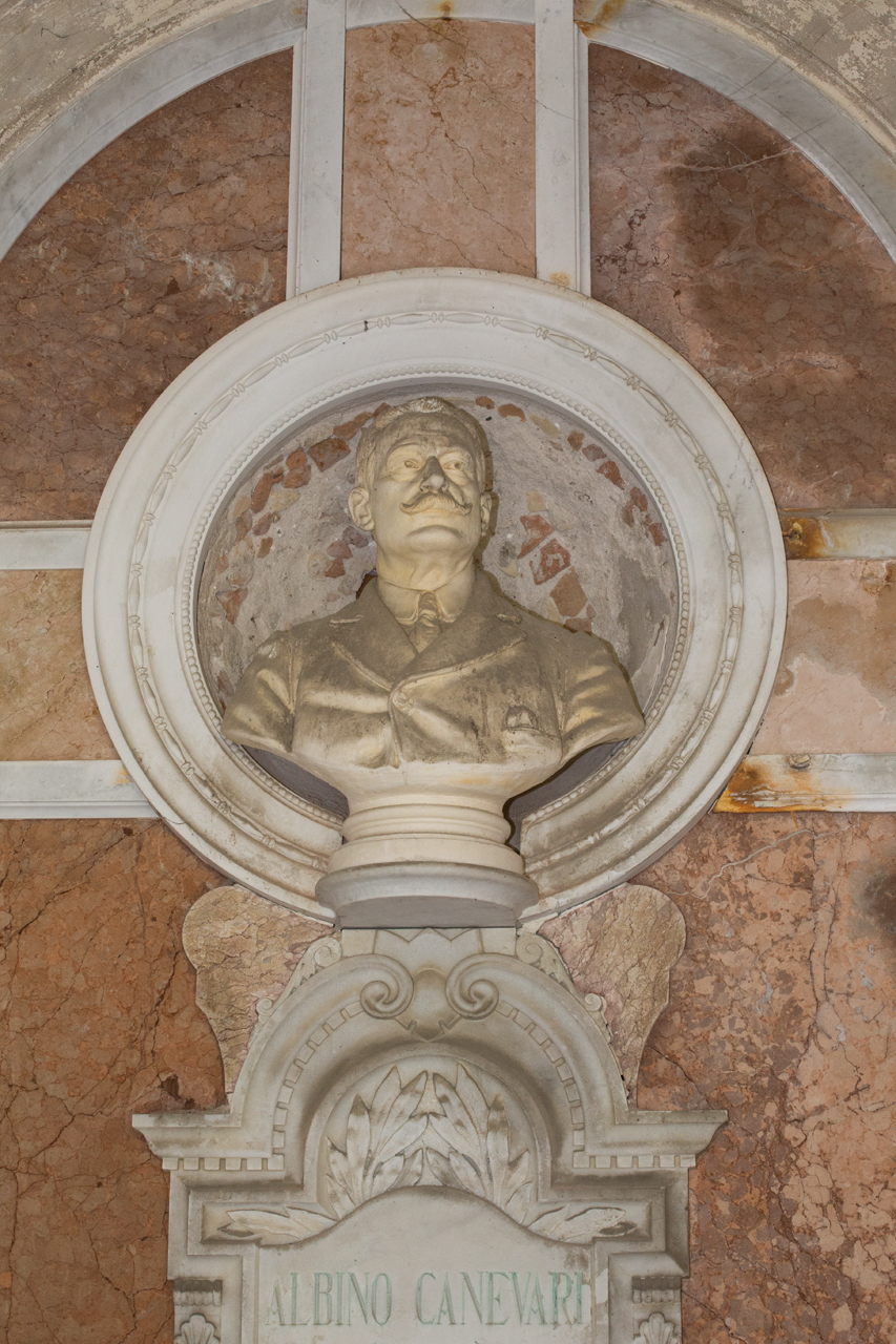 figura maschile, ritratto di Albino Canevari (scultura - busto, elemento d'insieme) - ambito italiano (sec. XX)