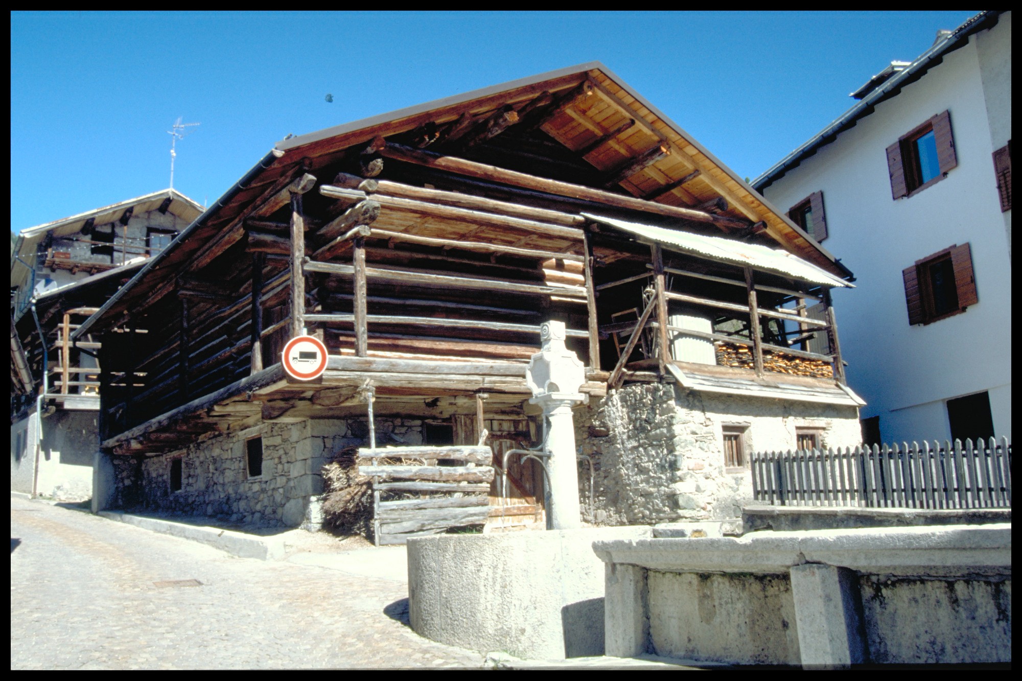tabià (fienile, fienile di montagna) - Vallada Agordina (BL) 