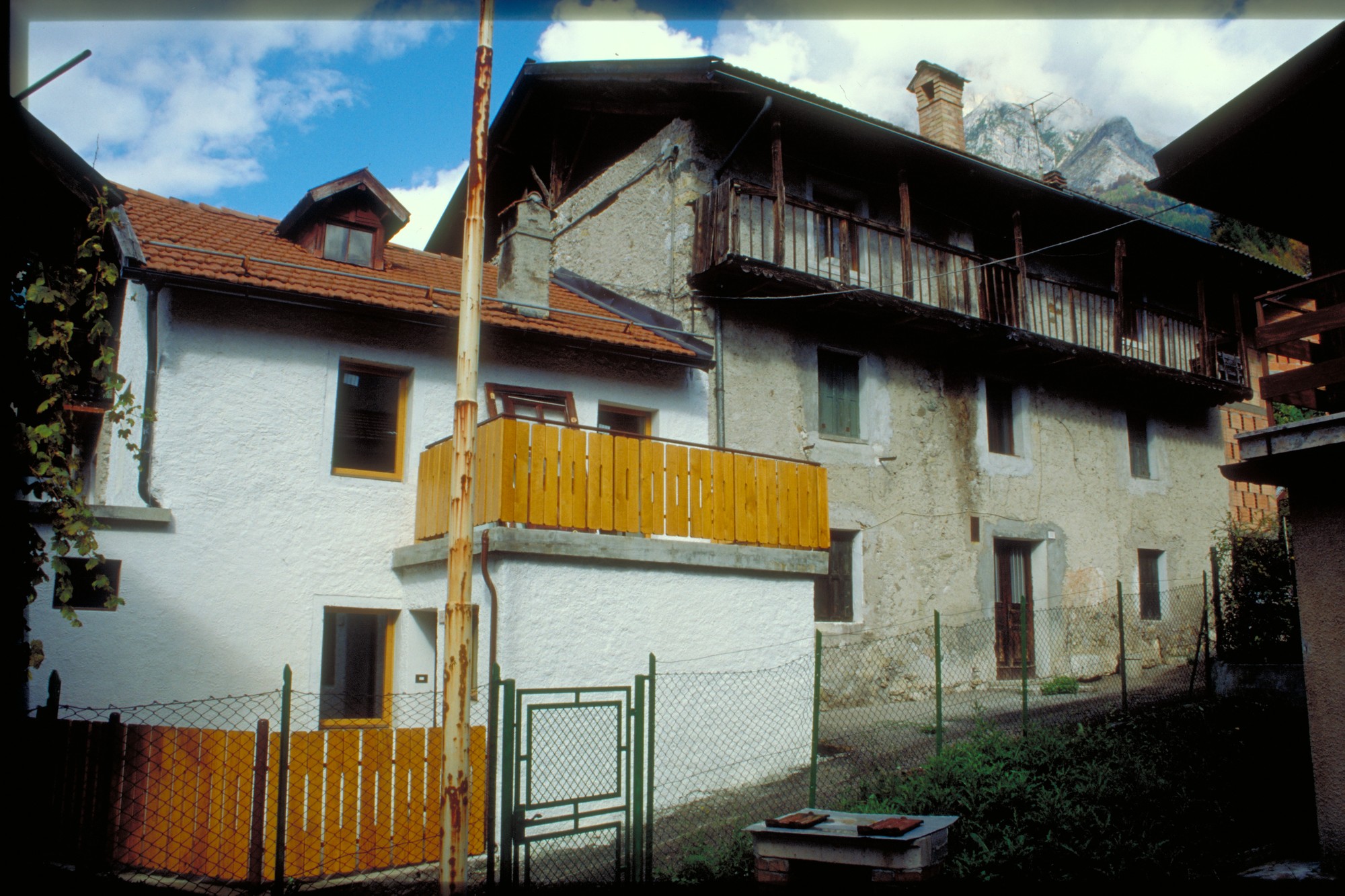 casa rurale (casa//fienile//stalla, rurale) - Agordo (BL)  (nr)