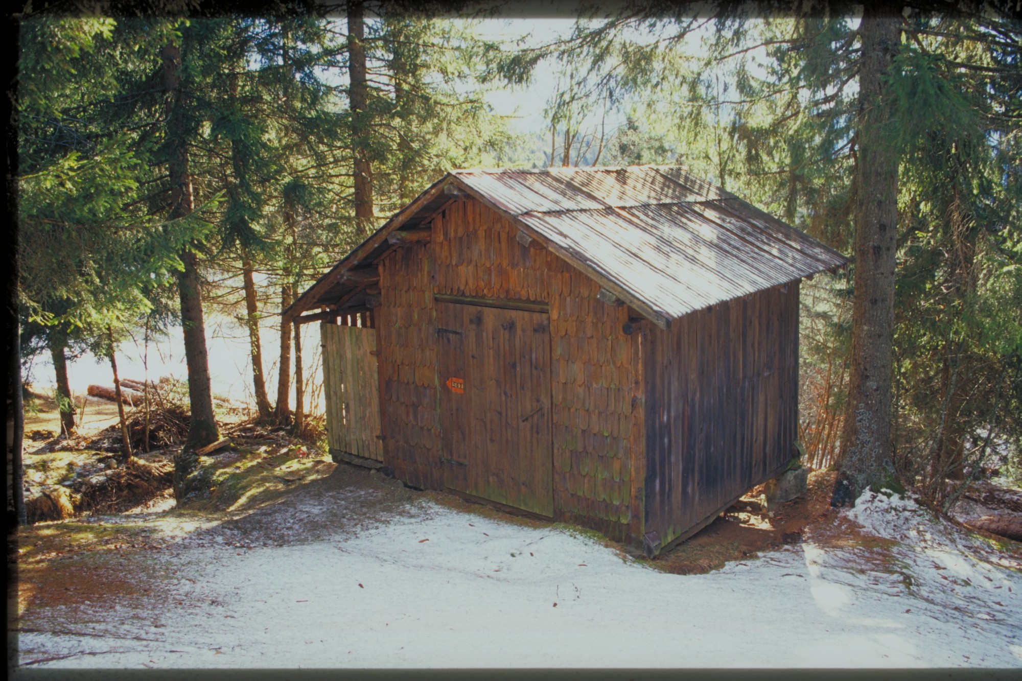 crocifisso - bottega napoletana (prima metà sec. XIII)