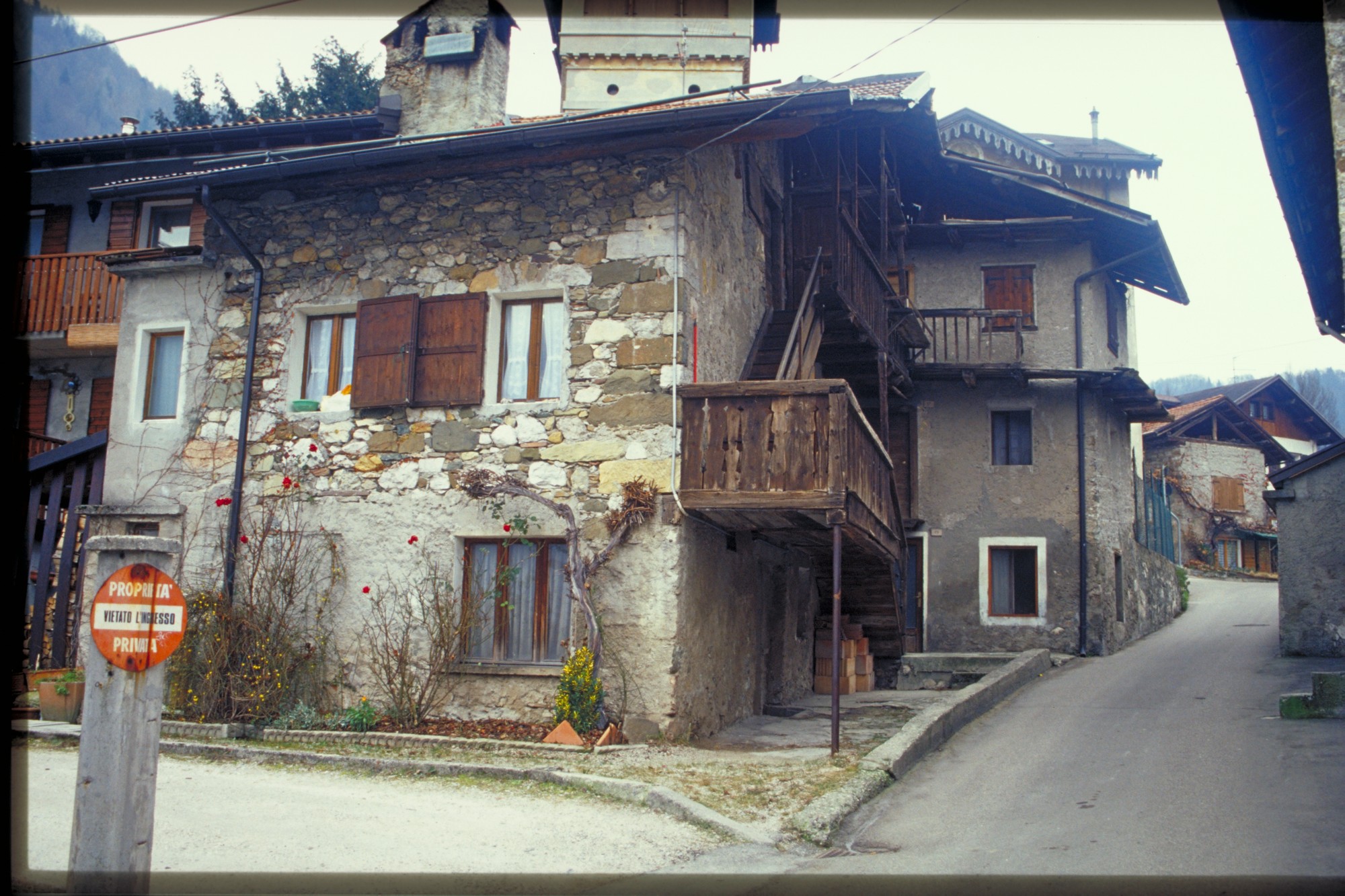 casa rurale (casa//fienile//stalla, rurale) - Agordo (BL) 