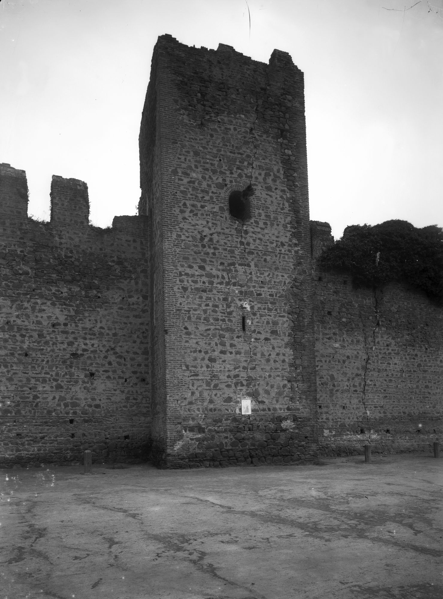 Vedute delle Mura di Este (negativo) di Gabinetto fotografico (XX)