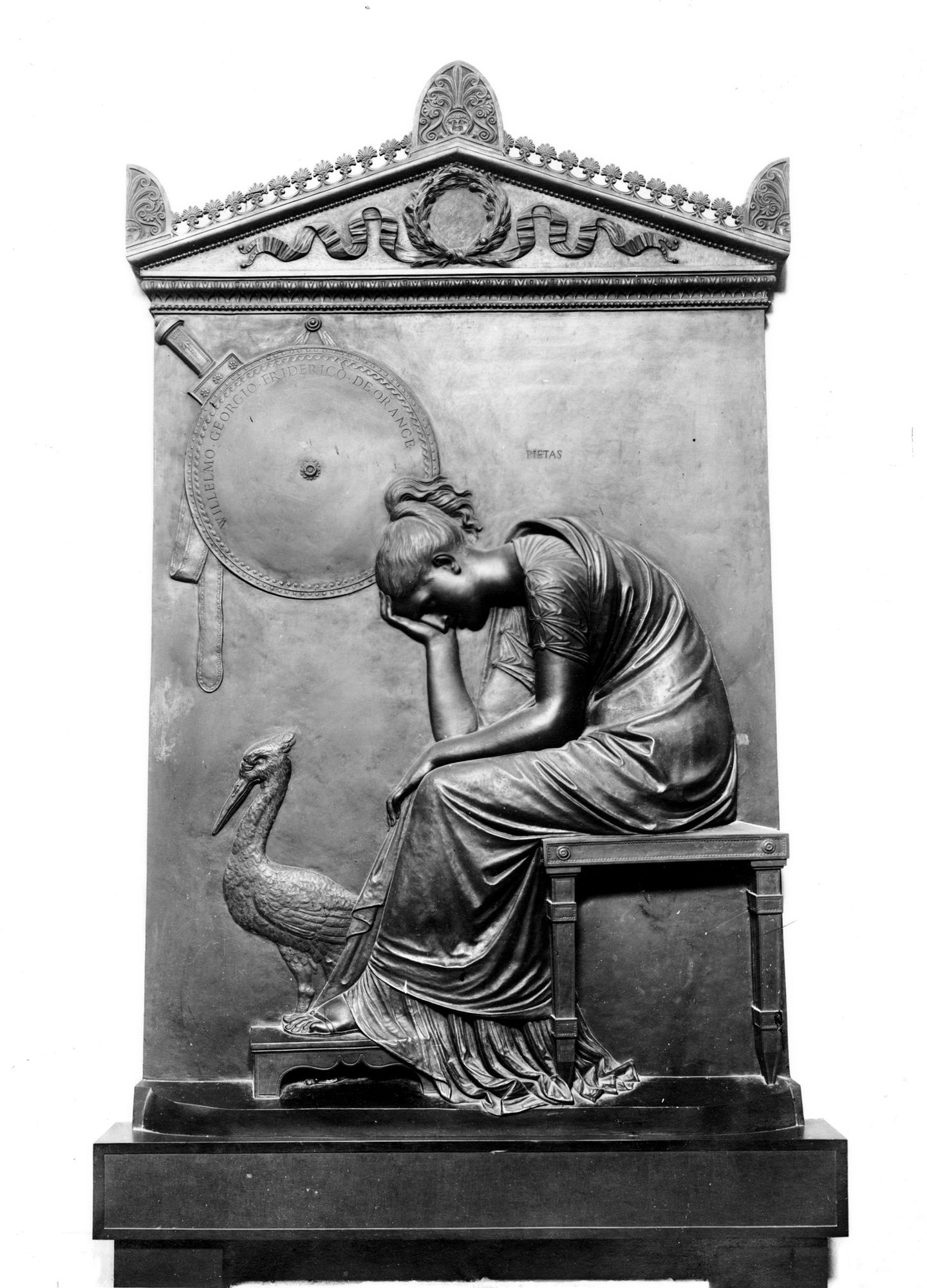 Chiesa dgli Eremitani. Canova. Stele in bronzo del principe Orange Nasson (negativo) di Gabinetto fotografico (XX)
