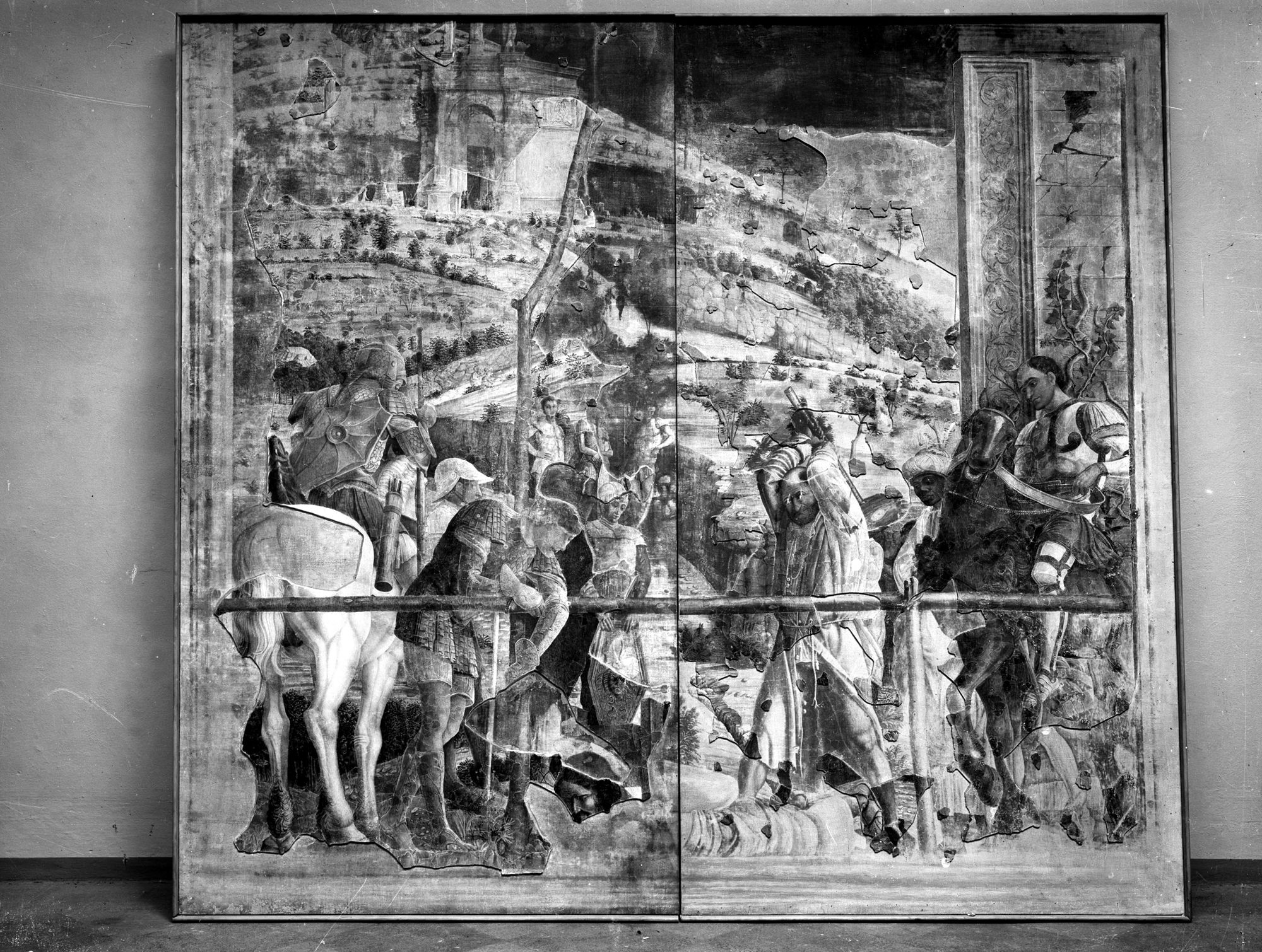 Chiesa degli Eremitani. A. Mantegna. Particolare ricomposto della decapitazione di San Giacomo (negativo) di Gabinetto fotografico (XX)