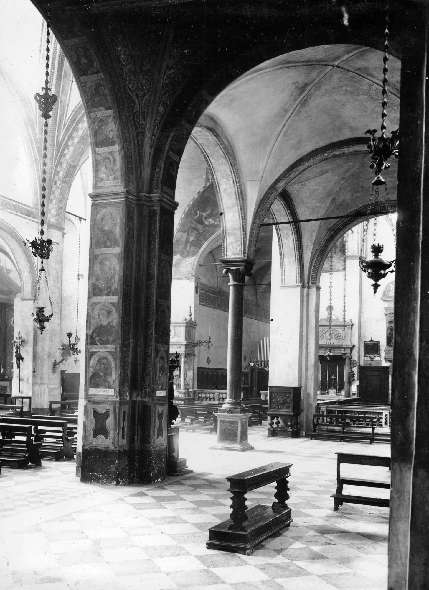 Chiesa San Francesco. Interni della chiesa dopo il restauro (negativo) di Gabinetto fotografico (XX)